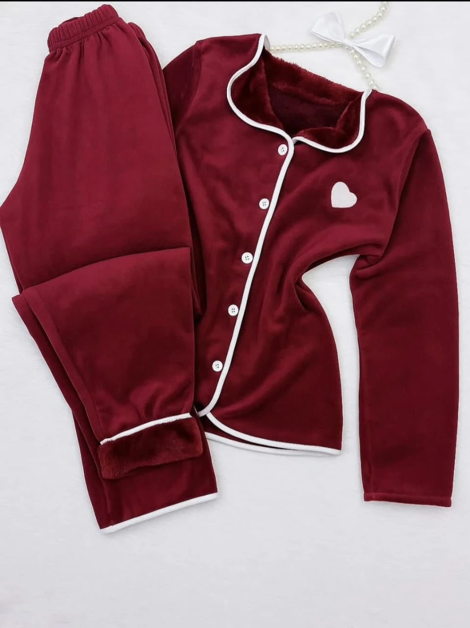 بيجامة فاخرة للنوم متوفرة الان